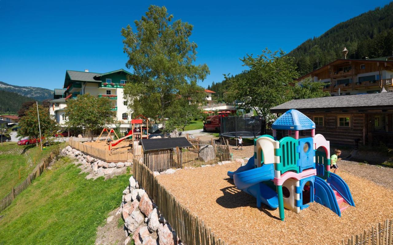 Wohlfuehlresort Und Feriengut Martinerhof Sankt Martin am Tennengebirge Ngoại thất bức ảnh